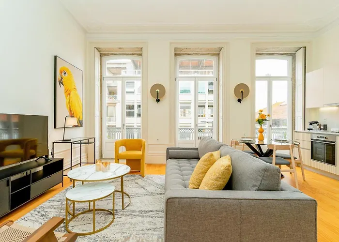 Loft With Balcony And A Gorgeous Classic Ceiling